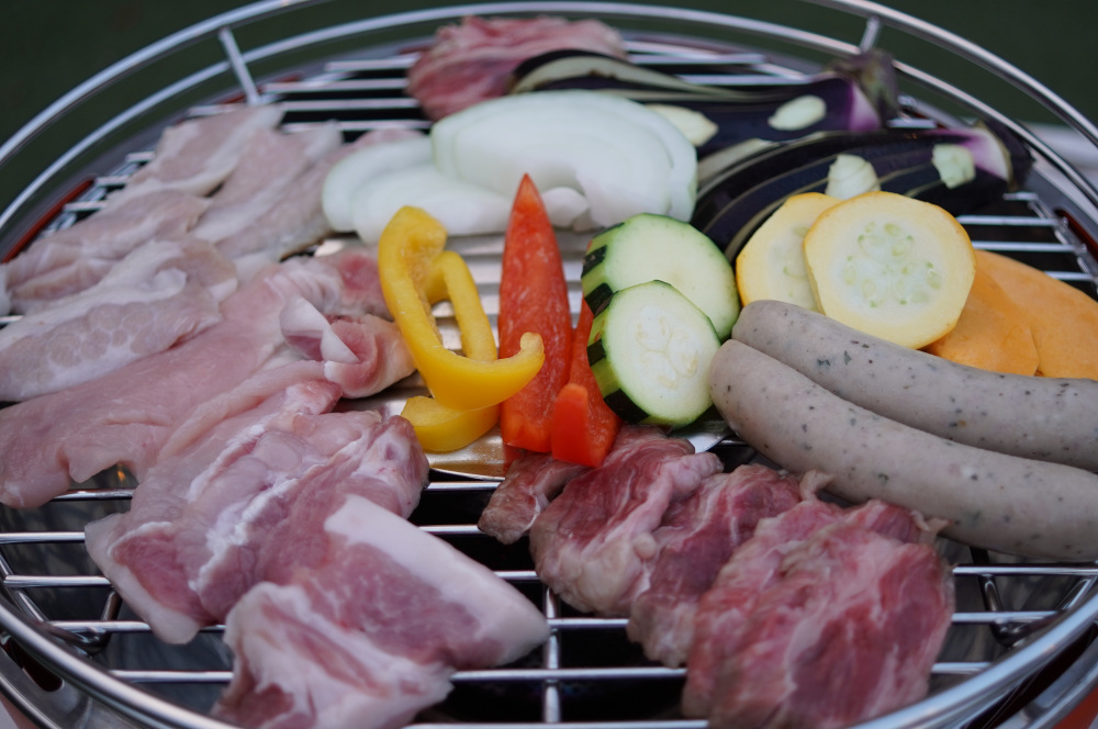 写真は「炭火焼スタンダードコース」2人前です