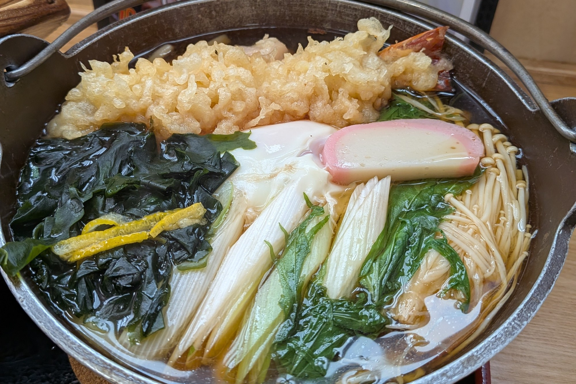 海老天鍋焼きうどん