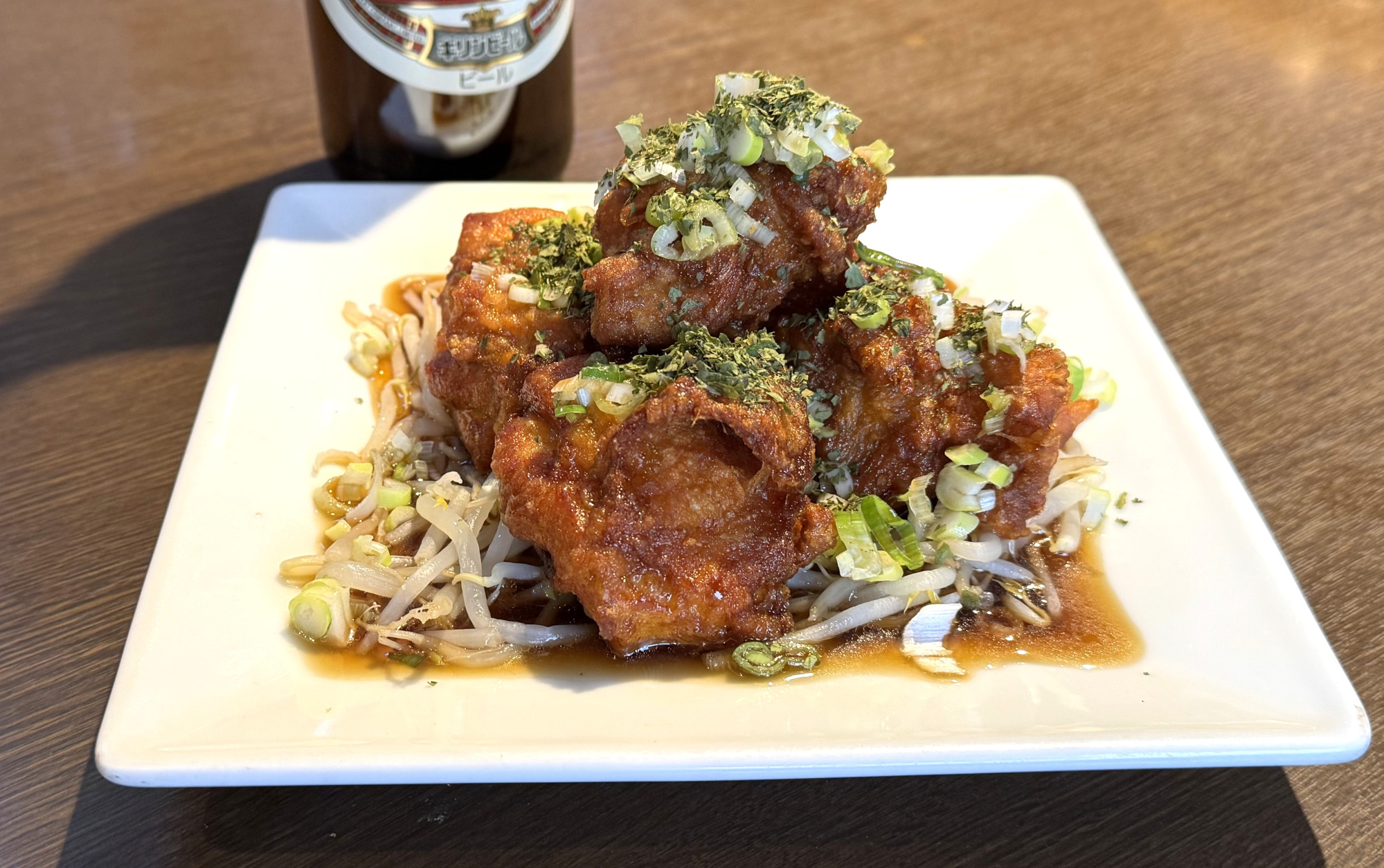 鶏の唐揚げ黒酢ソースがけ