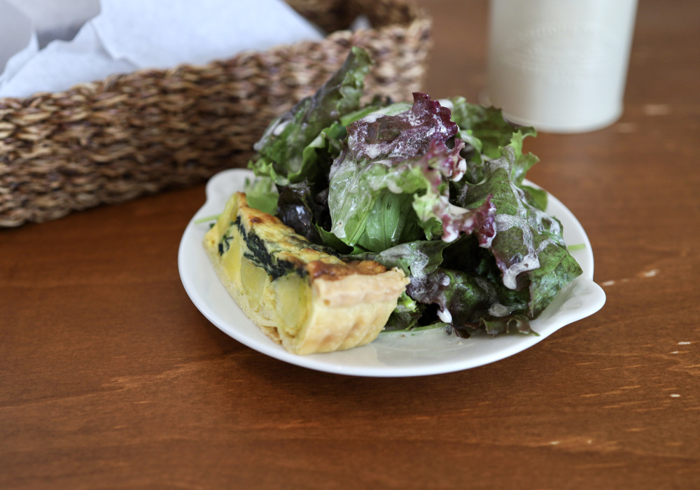 週替わりランチ〜サラダとキッシュ〜