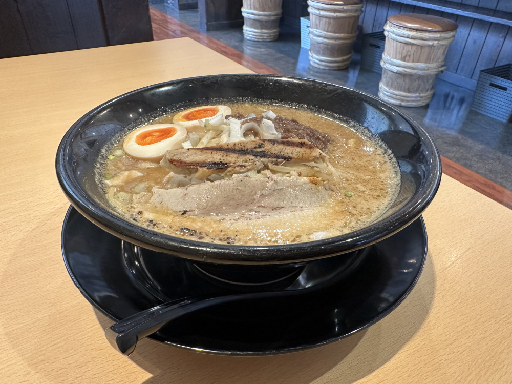 とろこく味玉味噌ラーメン