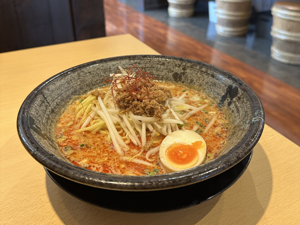 濃厚味噌担々麺