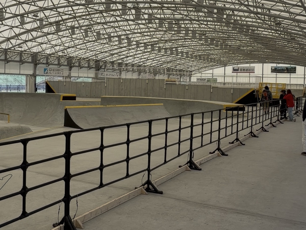 普段はこのような形で柵があり、柵の外からは見学することができます！