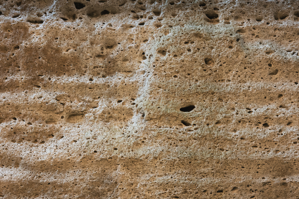 大谷石の温もりを体感できる