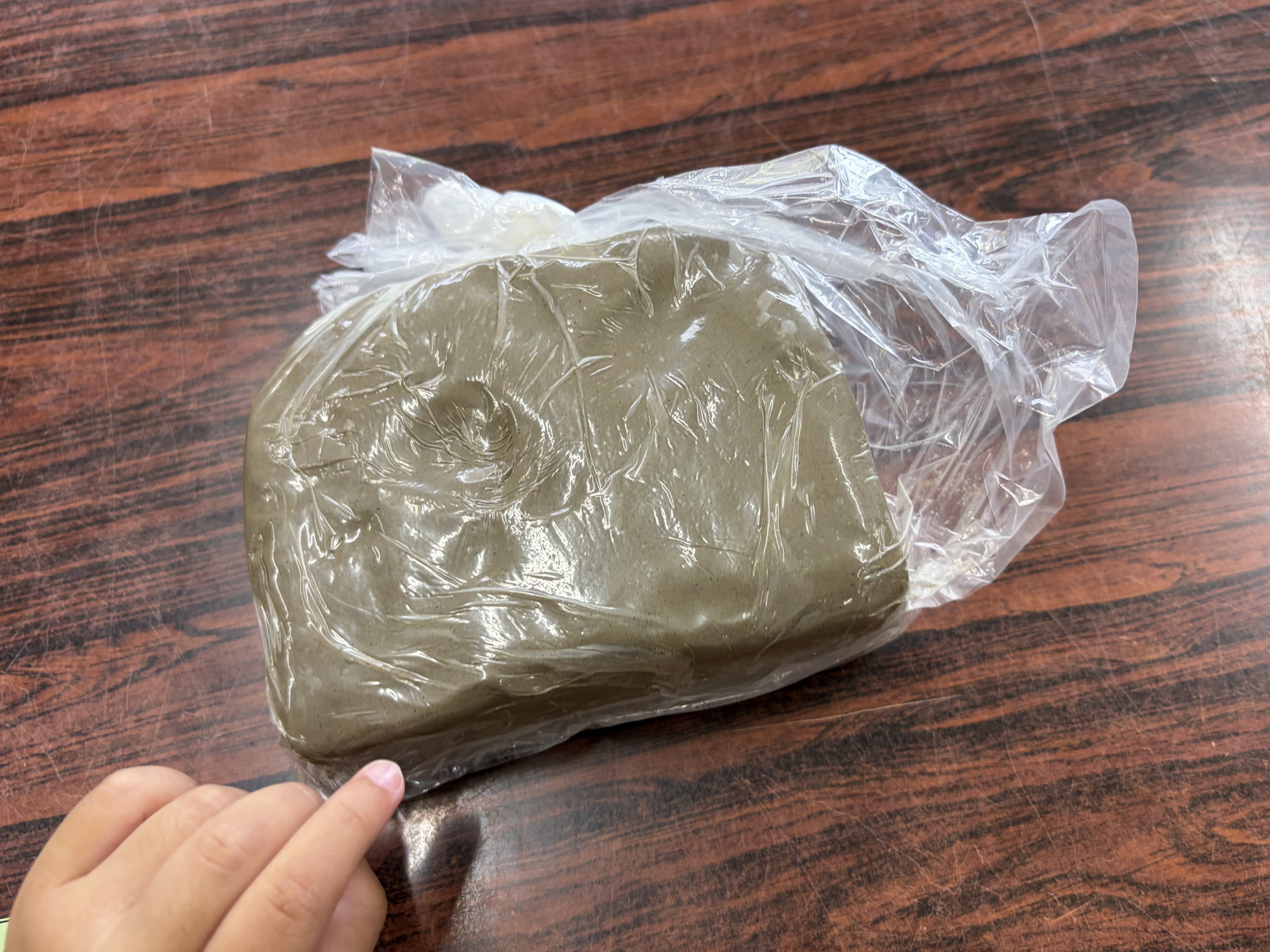 こちらが作る粘土です