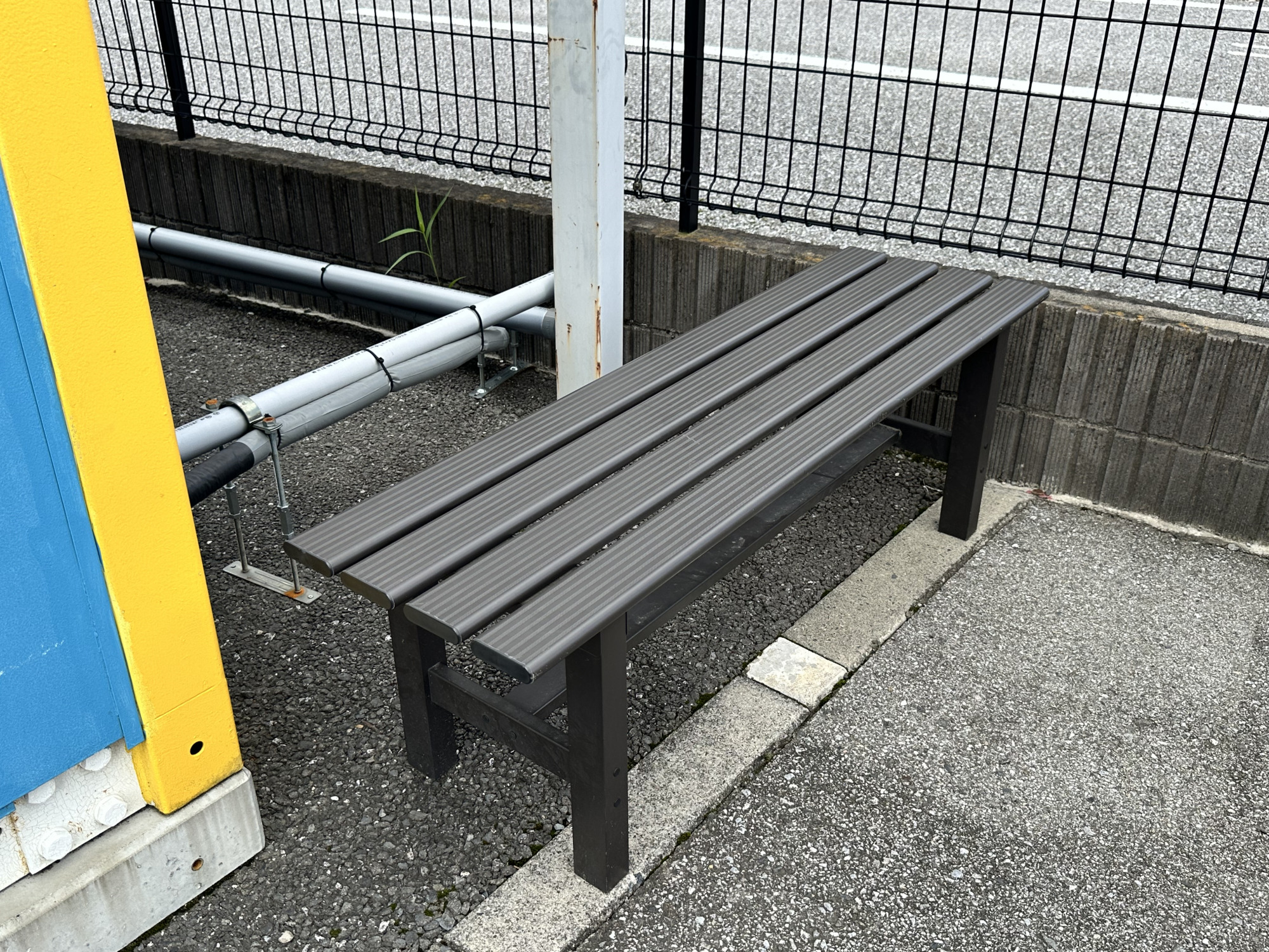 ベンチ有り