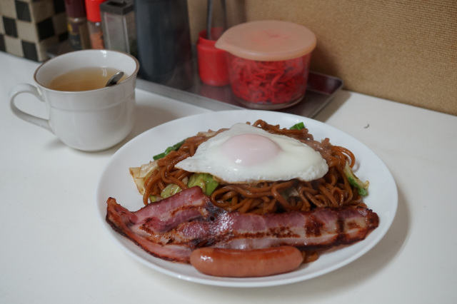 やきそば あかつきや