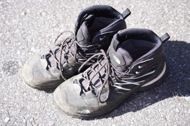登山靴