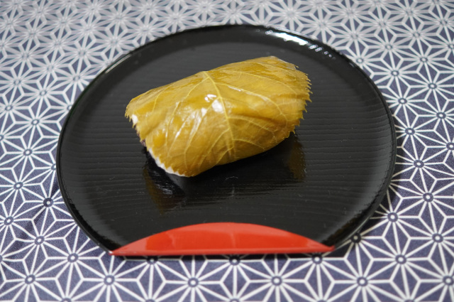 銀杏うさぎやの「桜もち」