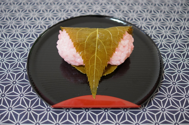 餅屋の「桜餅」