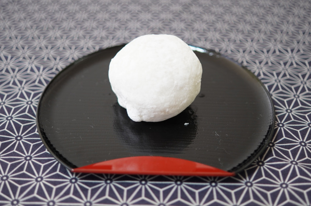 柏屋菓子店の「いちご大福」