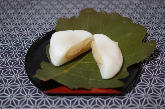 武平作だんごの「柏餅」