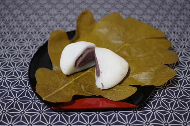 小林菓子舗の「かしわ餅」