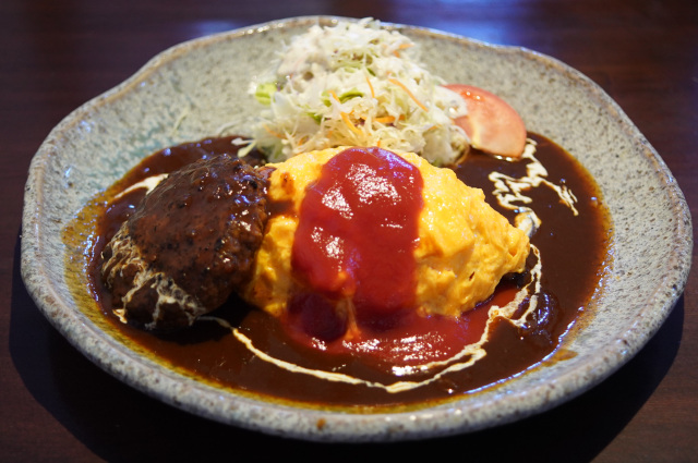 明治の赤煉瓦 宇都宮店の「オムライス＆牛タンハンバーグ」
