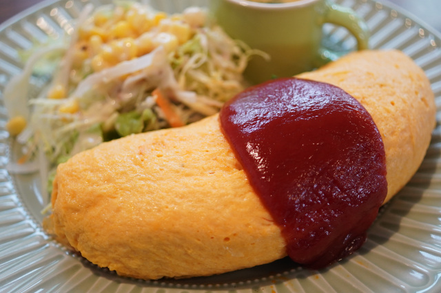 喫茶・軽食 FIKAの「昔ながらのオムライス」