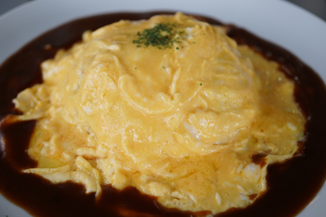 FLAT Cafeの「オムライス」