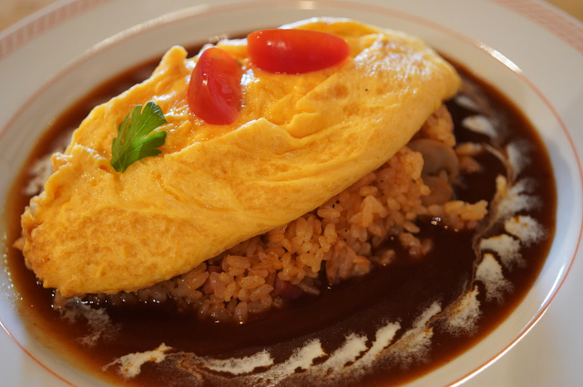 クッチーナオムレットの「オムライス（デミソース）」