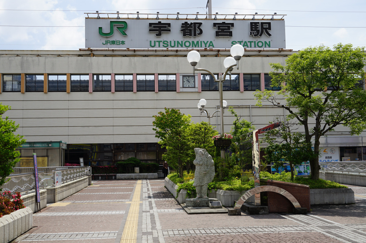 JR宇都宮駅前 餃子像